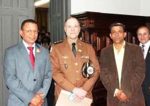 Sargento Marco Bahia presidente da ASPRA, coronel Pinheiro e o cabo Alvares Rodrigues Coelho presidente da CSCS