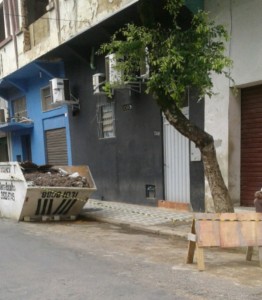 De acordo com a PM, a competência para fiscalizar e adotar as providências cabíveis pertence ao Município por meio do Departamento de Trânsito