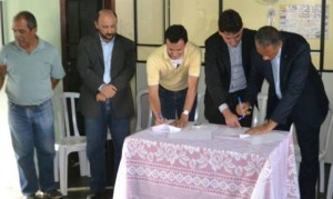 O deputado oficializou o repasse feito via emenda parlamentar ao município de Itambacuri