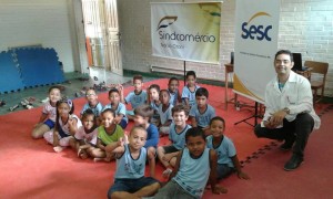 Alunos da Escola Municipal Sidônio Ottoni